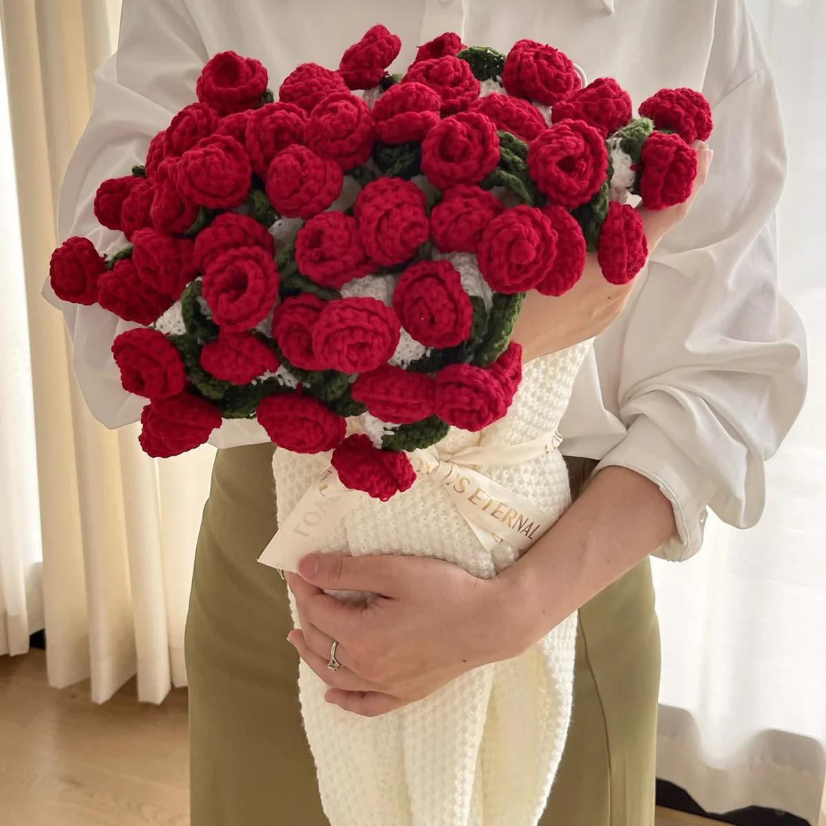 Tiktrove Bouquet Blanket - Image 4